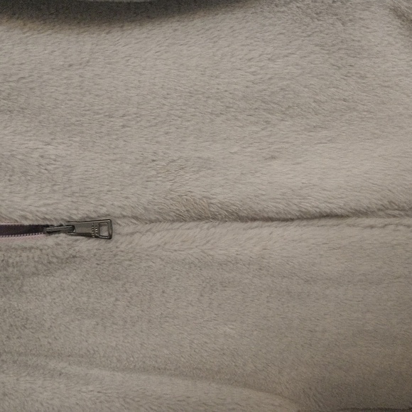 Andrew Marc reversible faux fur jacket - Picture 8 of 13